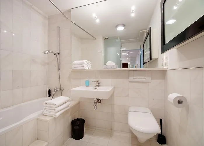 Fine Dalmatinova לובליאנה