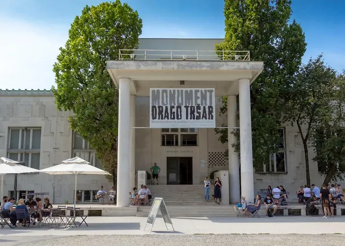 Fine Dalmatinova Ljubljana